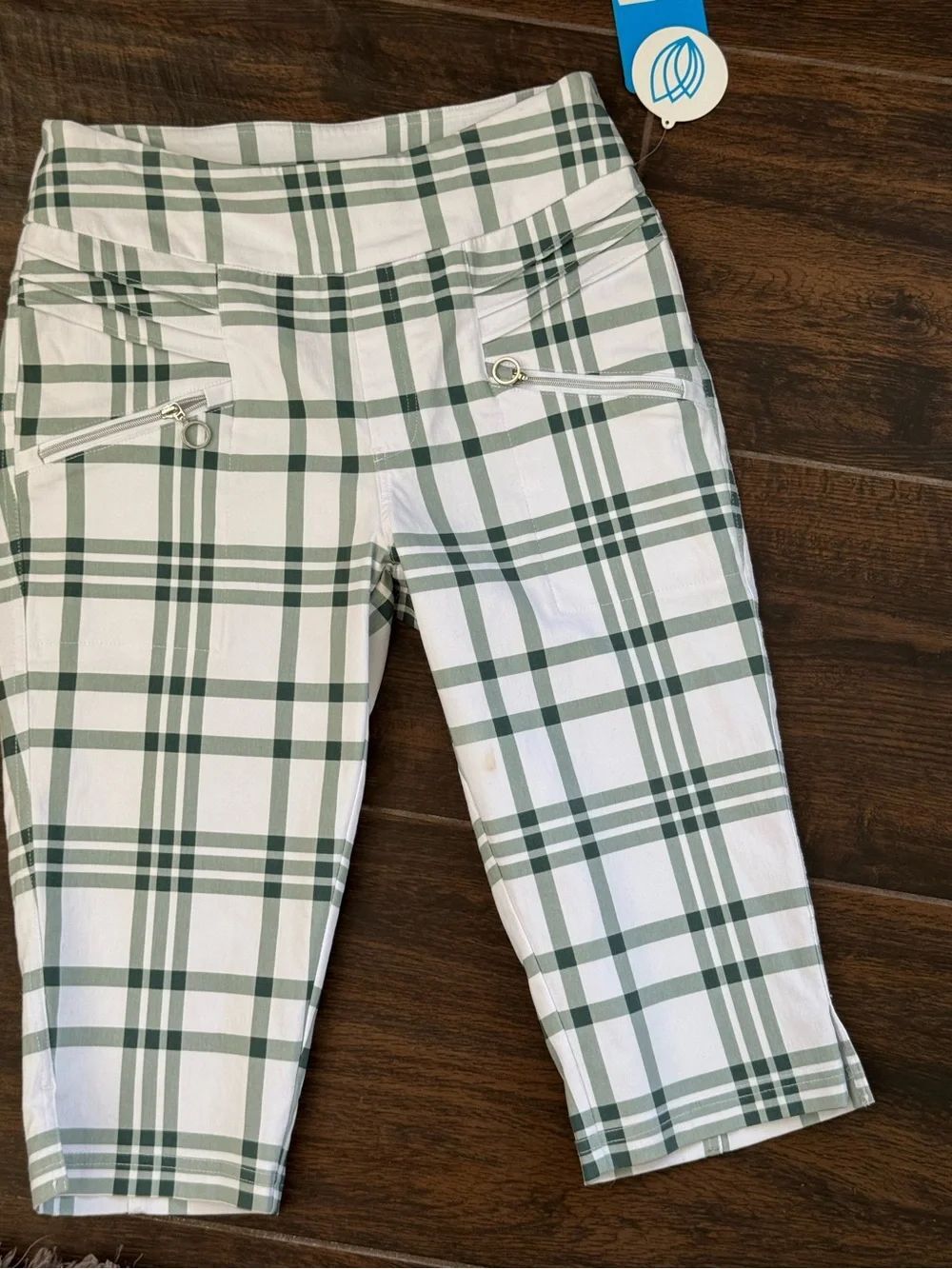 NWT GGBlue Fab Fit Golf Short III Matcha Plaid Performance Crop Capris Sz 4 💚